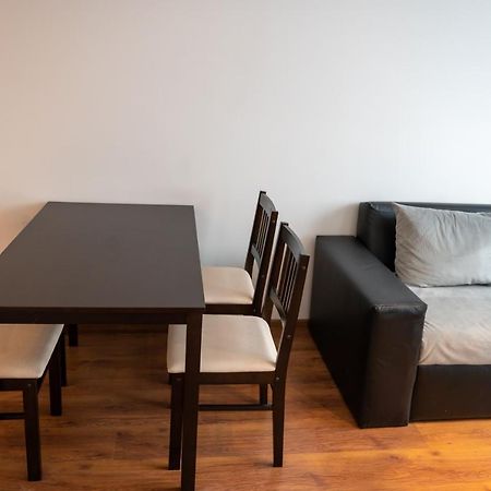 Sunny 1Bdr Apartment Near Center 索菲亞 外观 照片
