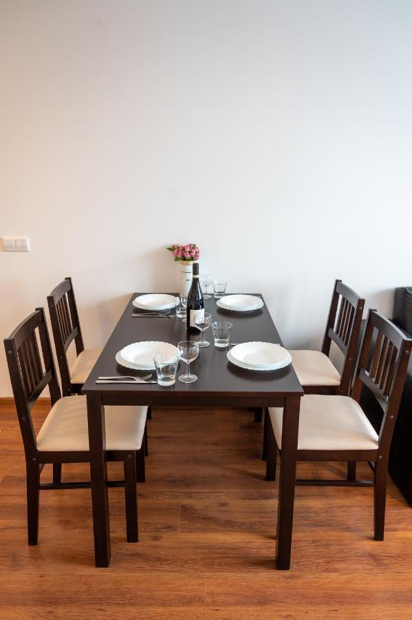 Sunny 1Bdr Apartment Near Center 索菲亞 外观 照片
