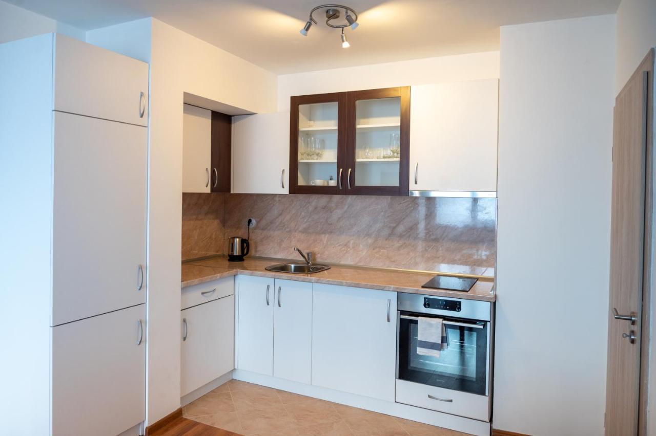 Sunny 1Bdr Apartment Near Center 索菲亞 外观 照片